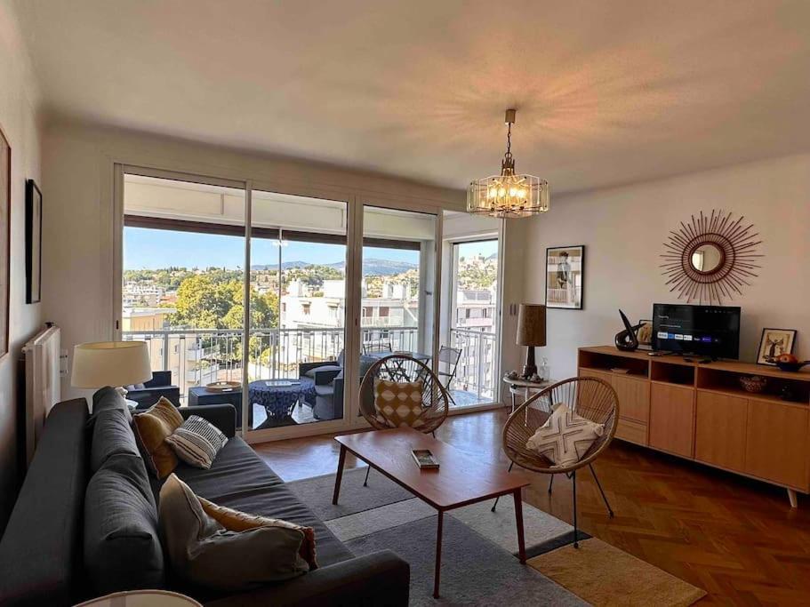 Cyrille Besset - T2 Avec Balcon * Cagnes-sur-Mer